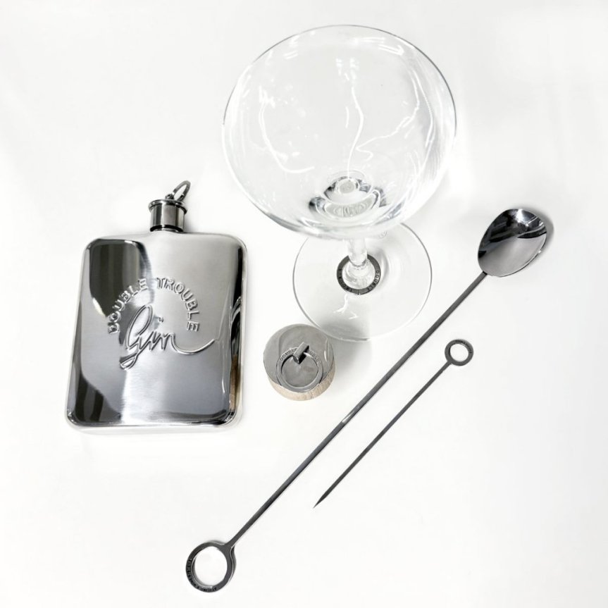 Magnetisk ring "Double Trouble" - design av Efva Attling